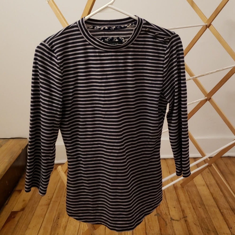 Three quarter sleeve mock turtleneck